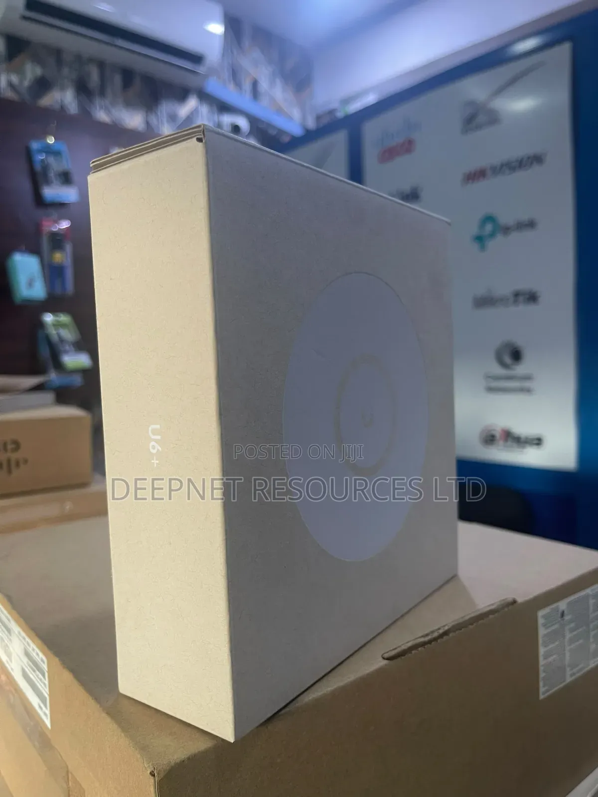 Ubiquity U6 Plus