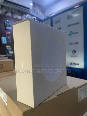 Ubiquity U6 Plus