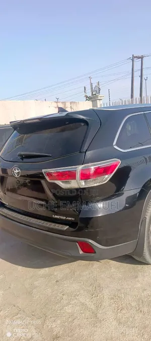 Toyota Highlander 2015 Black