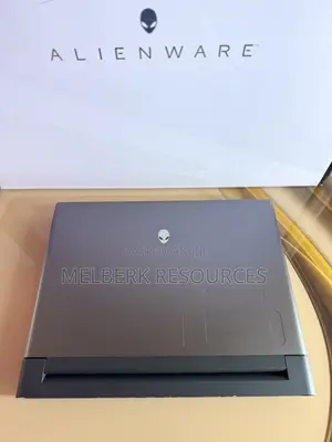 Laptop Alienware M16 R1 32GB Intel Core i9 SSD 1T