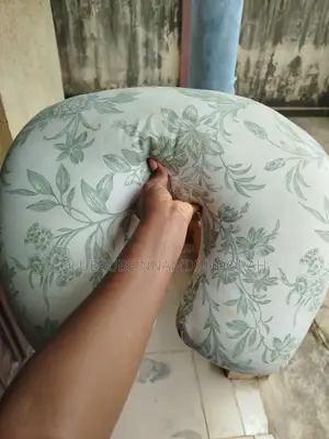 U-Shaped Breastfeeding Nursing Pillow – Good Condition