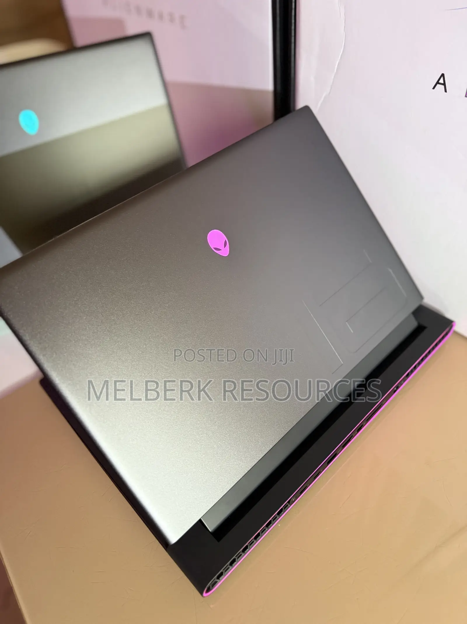Laptop Alienware M16 R1 32GB Intel Core i9 SSD 1T