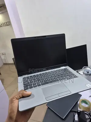 Laptop Dell Latitude 5310 8GB Intel Core i5 SSD 256GB