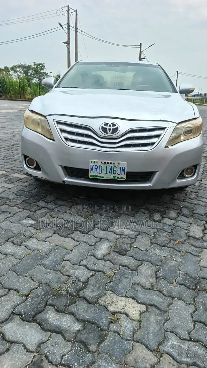 Toyota Camry 2008 Silver