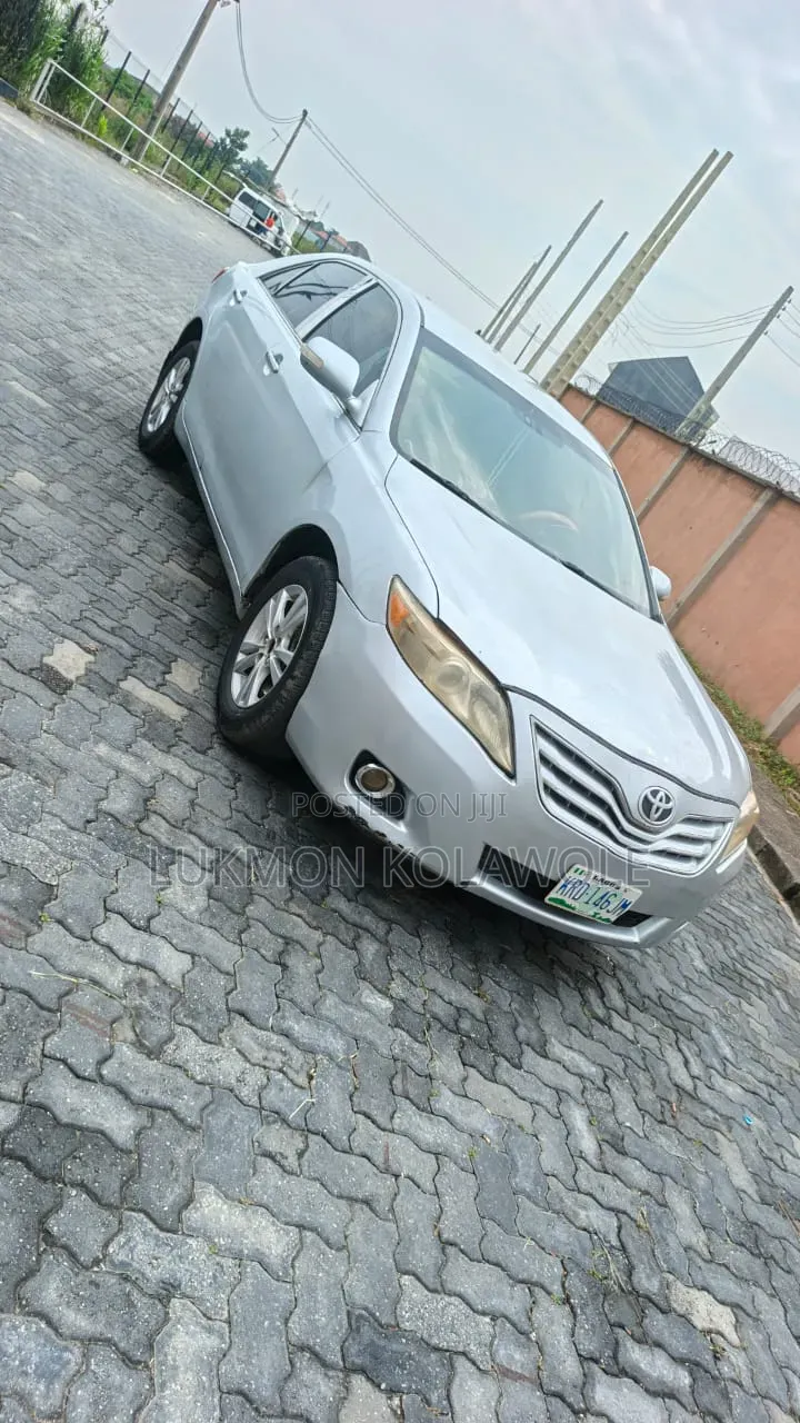 Toyota Camry 2008 Silver