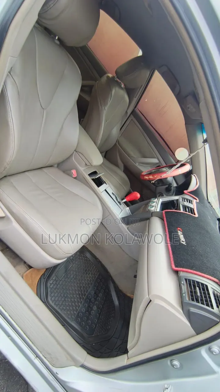 Toyota Camry 2008 Silver