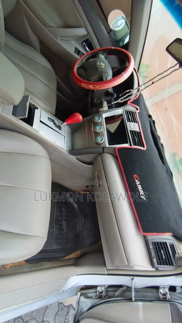 Toyota Camry 2008 Silver