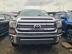 Toyota Tacoma 2018 Brown