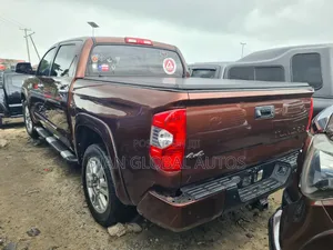 Toyota Tacoma 2018 Brown