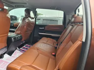 Toyota Tacoma 2018 Brown