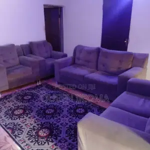 Preowned Elegant Grey Living Room Sofa Set – Stylish & Comfortable