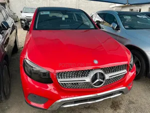 Mercedes-Benz GLC-Class 2017 Red