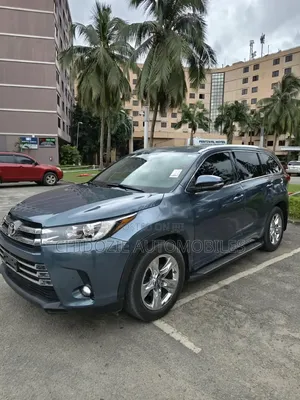 Toyota Highlander Limited Platinum 2019 Blue