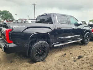 Toyota Tacoma 2022 Black
