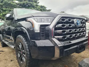 Toyota Tacoma 2022 Black