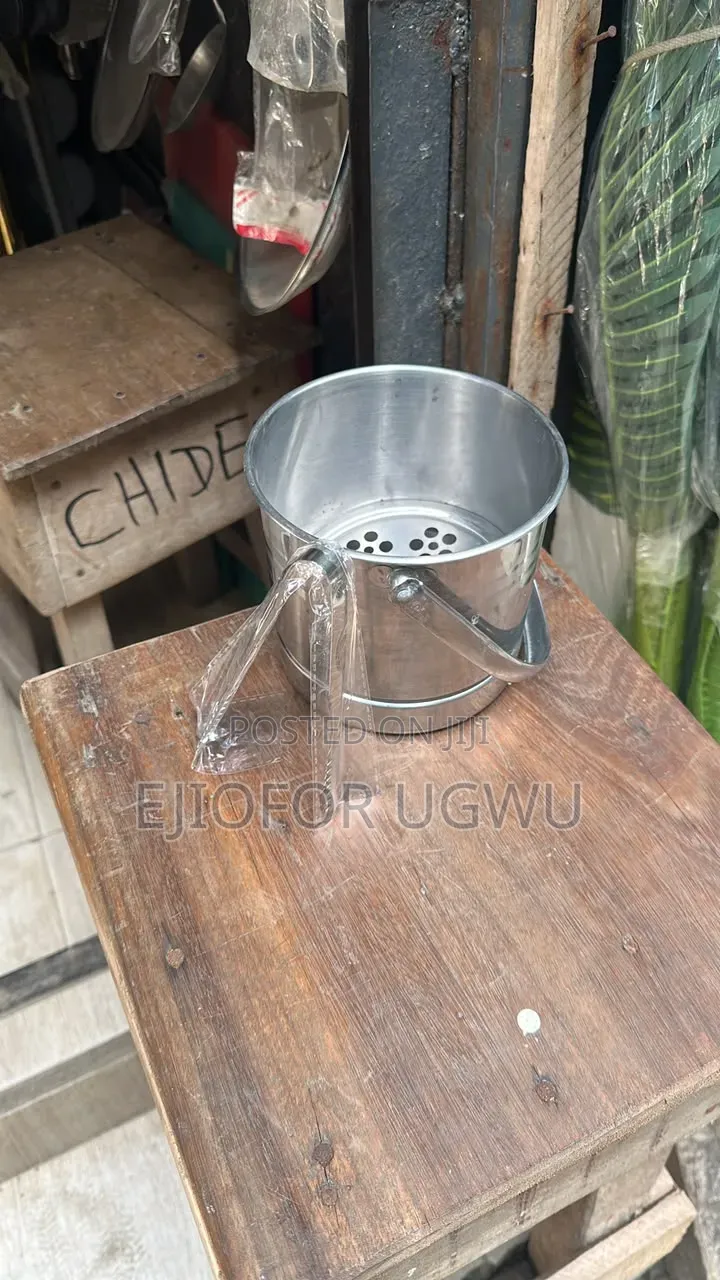 Stainless Ice Bucket With Peaker
