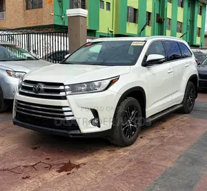 Toyota Highlander XLE 2019 White
