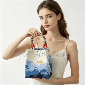 Women’s Knitted Tote Bag