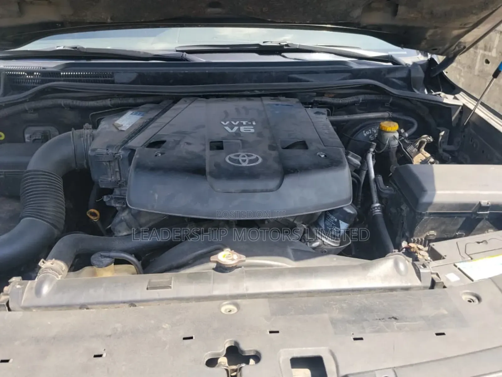 Toyota Land Cruiser 4.0 V6 GL 2012 Black