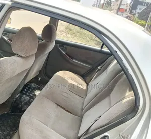 Toyota Corolla 2004 White