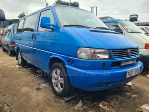 Volkswagen Transporter 2005 Blue