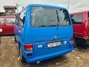 Volkswagen Transporter 2005 Blue