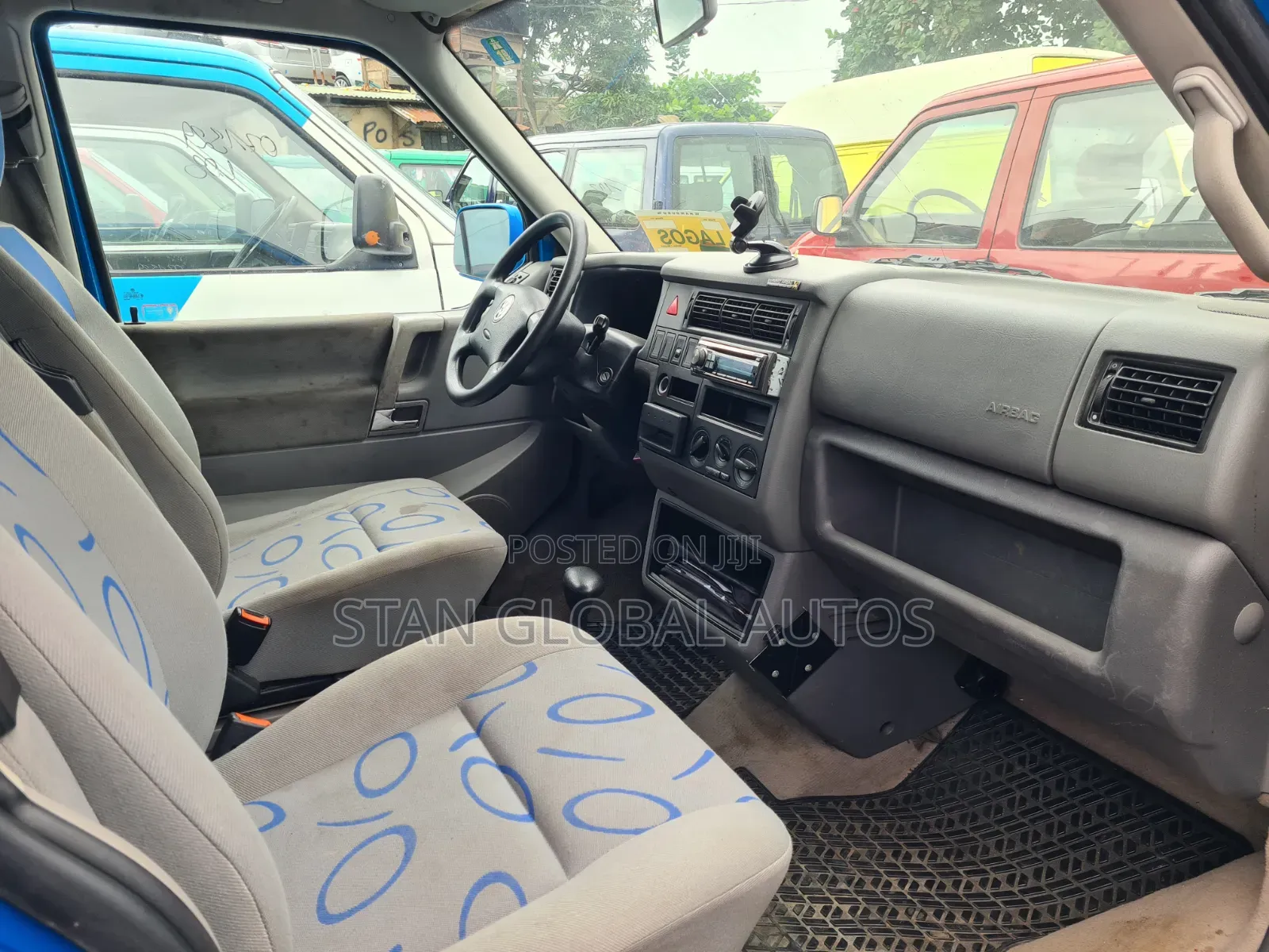 Volkswagen Transporter 2005 Blue