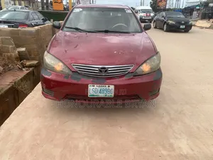 Toyota Camry 2004 Red