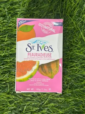 St. Ives Peau Radieuse Exfoliating Bar Soap (195g)
