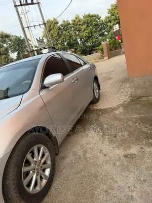 Toyota Camry LE 4dr Sedan (2.4L 4cyl 5A) 2009 Gray