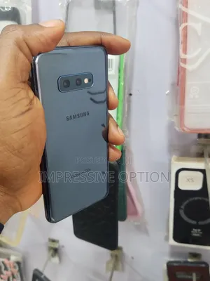 Samsung Galaxy S10e 128 GB Black