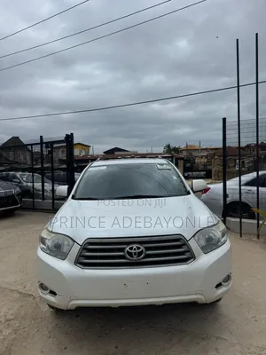 Toyota Highlander Sport 2010 White