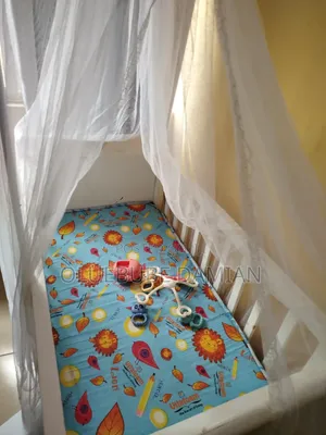 Used White Wooden Baby Cot/Crib + Mattress + Cot Net + Net Stand