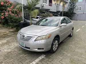 Toyota Camry XLE V6 4dr Sedan (3.5L 6cyl 6AM) 2008 Silver