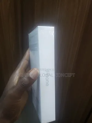 New Apple iPhone 14 Pro Max 256 GB Silver