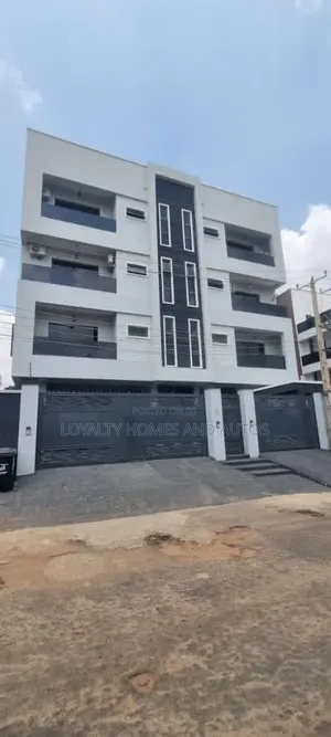 3bdrm House in Opebi for sale