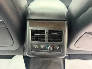 Toyota Avalon Limited FWD Sedan (3.6L 6cyl 6A) 2016 Silver