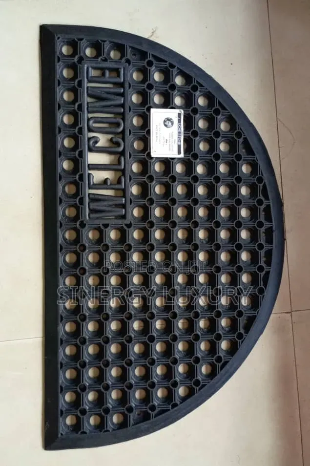 45x75cm Hollow Outdoor Mat