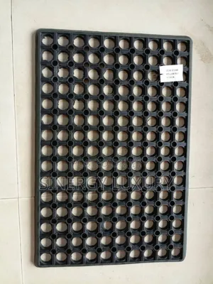 45x75cm Hollow Outdoor Mat