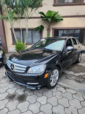 Mercedes-Benz C300 2009 Black