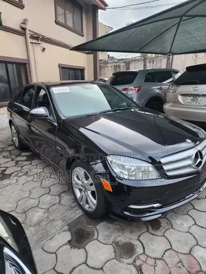 Mercedes-Benz C300 2009 Black