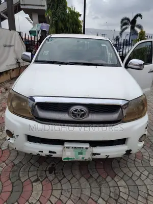 Toyota Hilux 2.0 VVT-i 2011 White