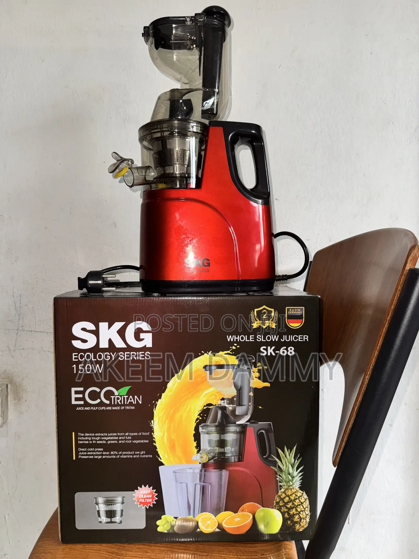 SKG SK-68 Slow Juicer