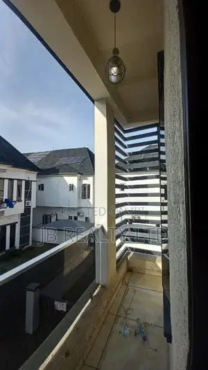 1bdrm Shared Apartment in Lekki for rent