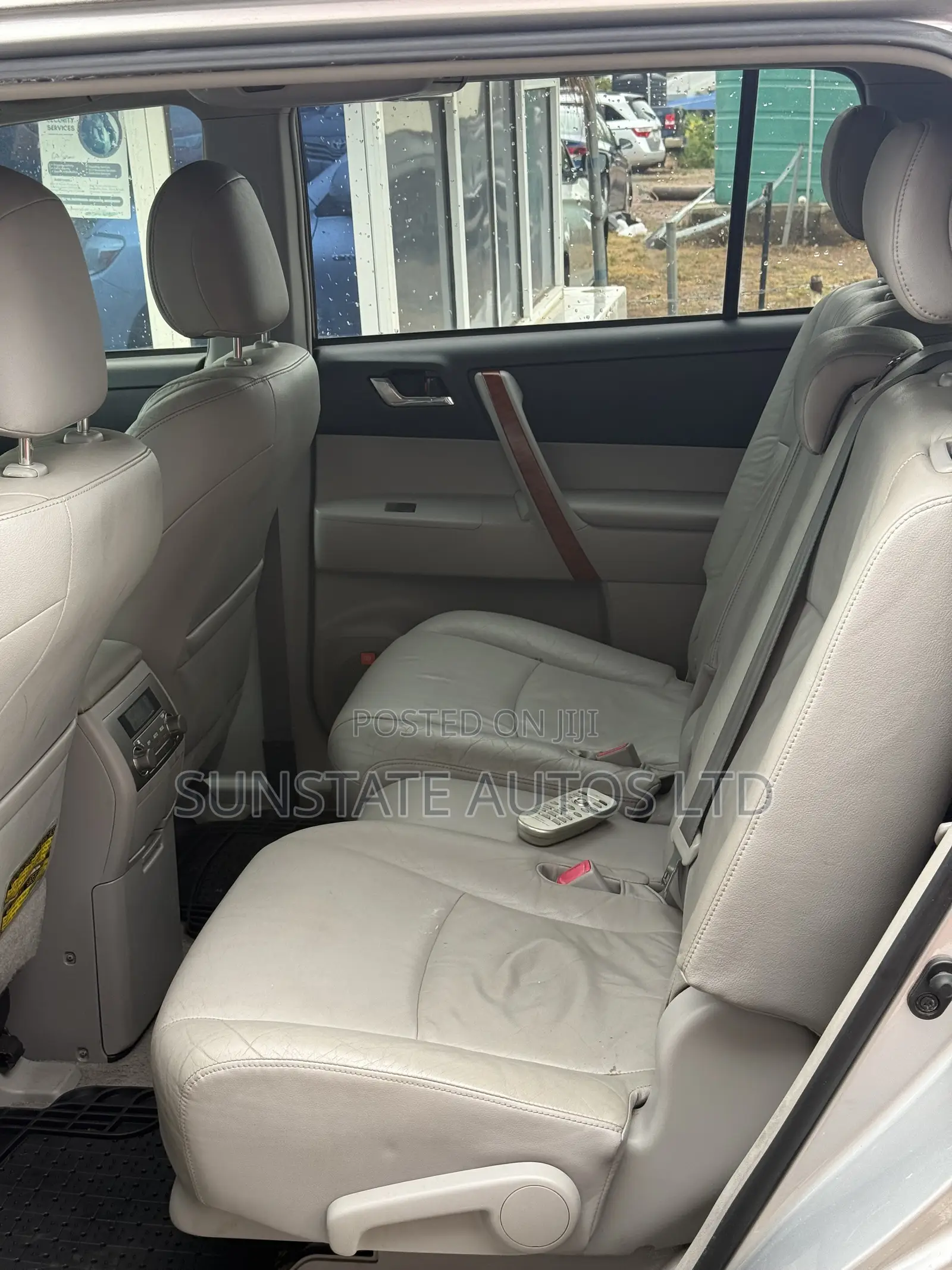 Toyota Highlander 2010 Silver