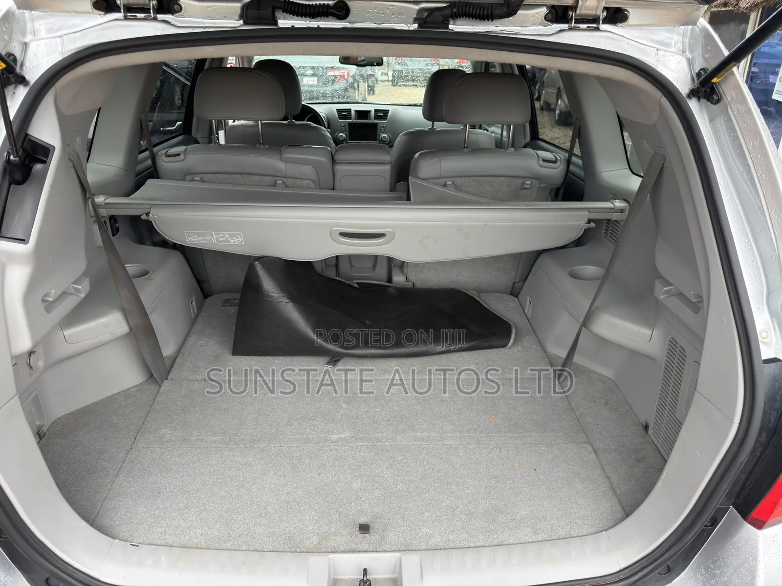 Toyota Highlander 2010 Silver