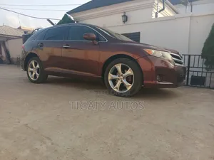 Toyota Venza XLE 2009 Brown