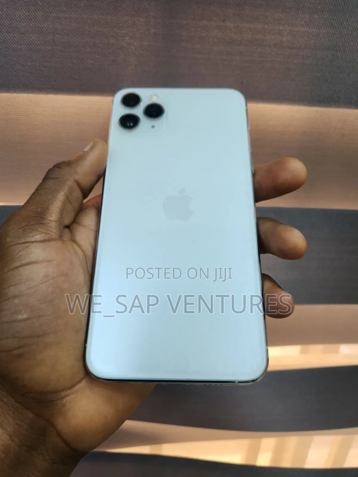 Apple iPhone 11 Pro Max 64 GB White