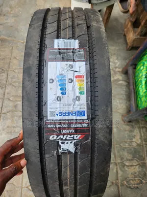 285/70r19.5 Arivo Original