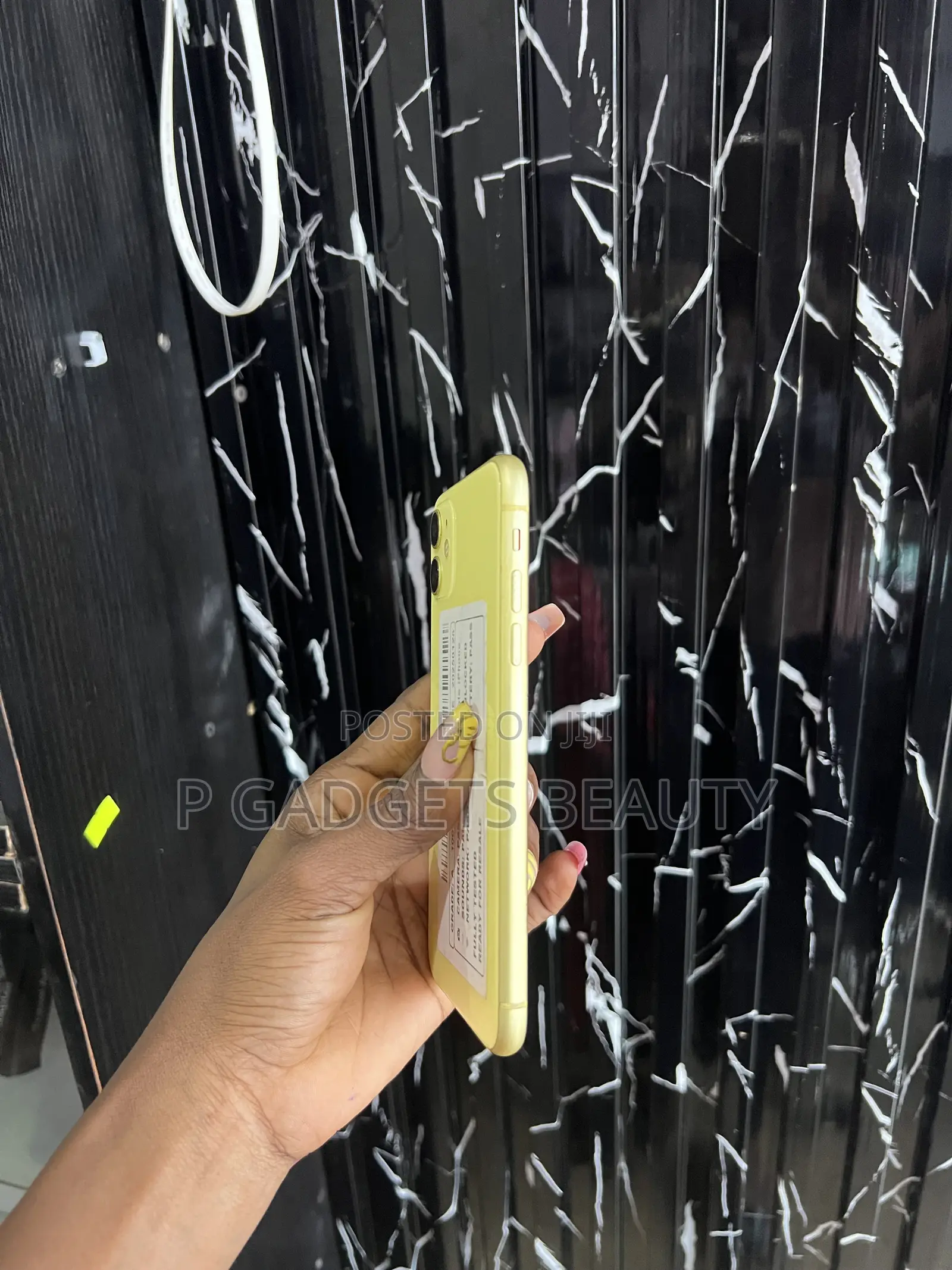 Apple iPhone 11 64 GB